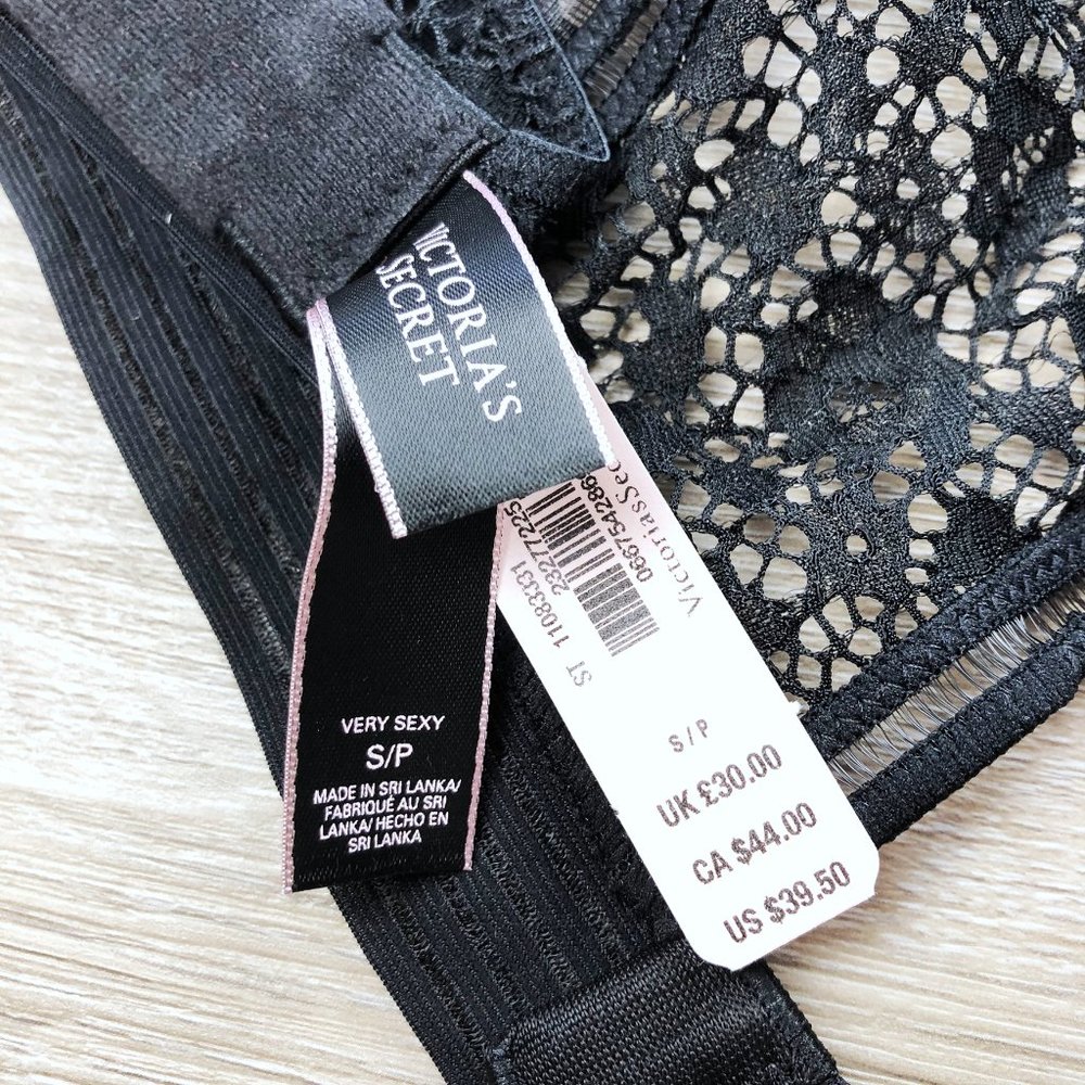 2/$25 ❤️ Victoria’s Secret Keyhole Halter Bralette - Picture 6 of 8